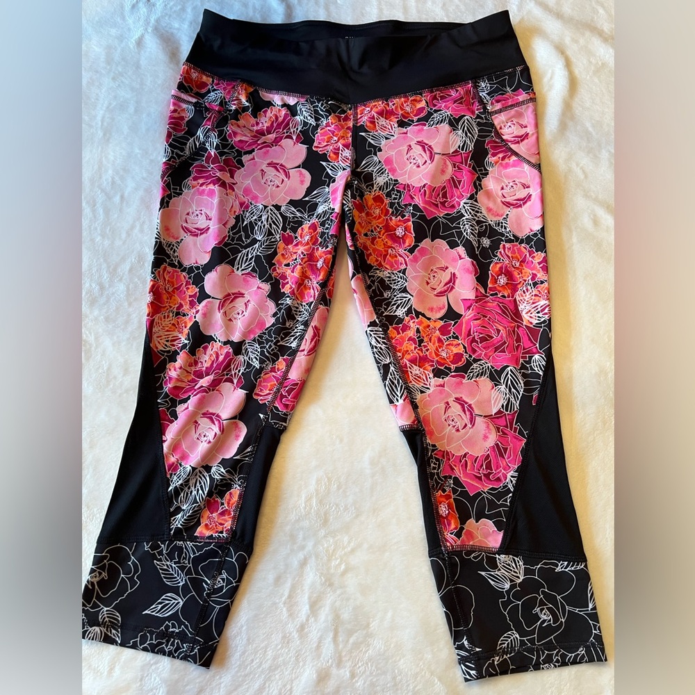Danskin Now Woman’s Size Large Leggings